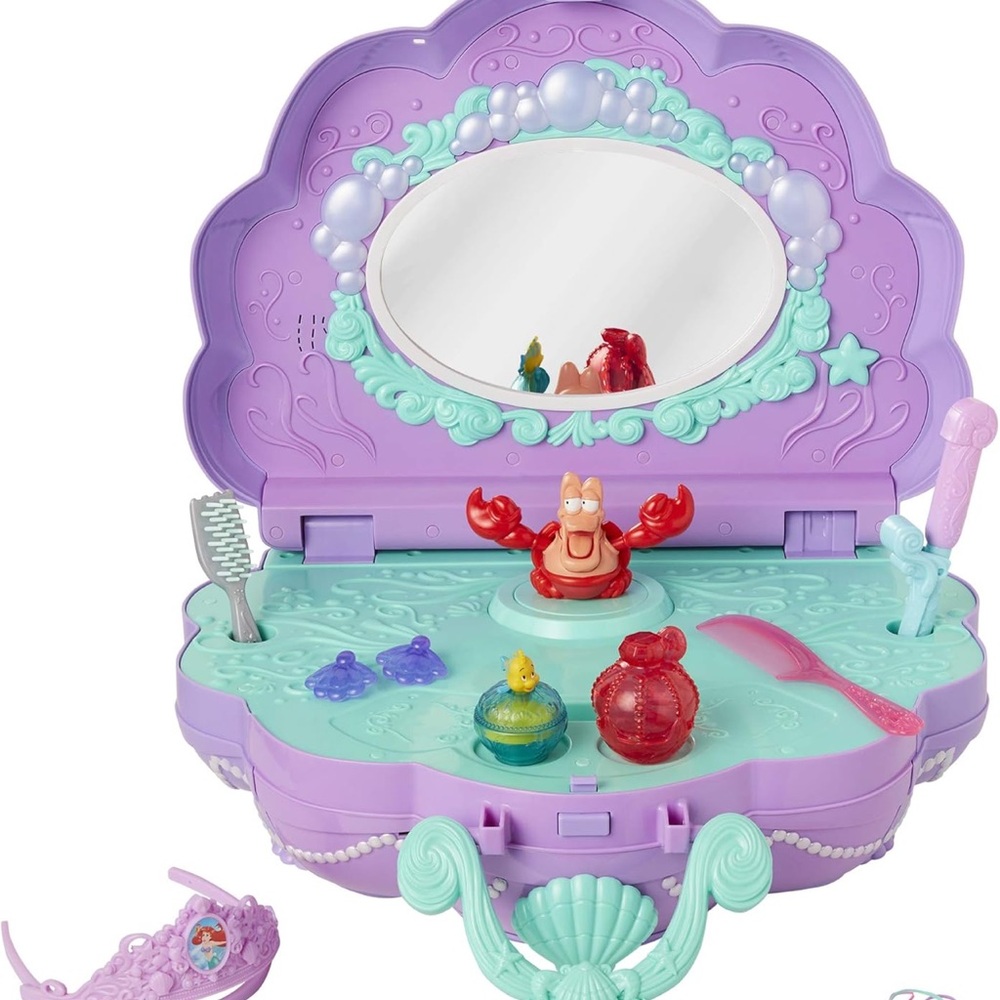💖NWT DISNEY PRINCESS ARIEL’S VANITY, UNDER THE SEA TABLETOP, MUSIC, LIGHTS - Picture 8 of 16